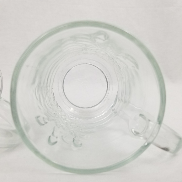 Two glass mugs with etched flowers VTG - Picture 10 of 13